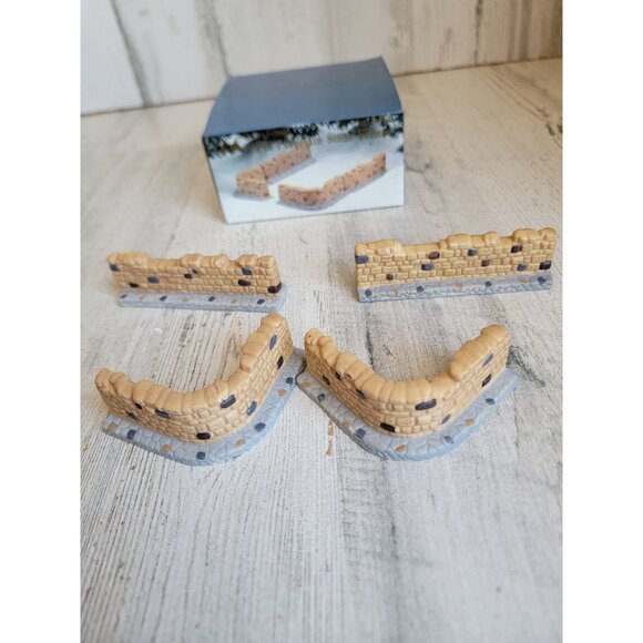 Dickens Keepsake 4-Piece porcelain Stone Fence Village accessory Xmas - Picture 5 of 7